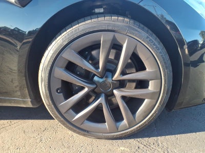 2021 Tesla Model S Long Range