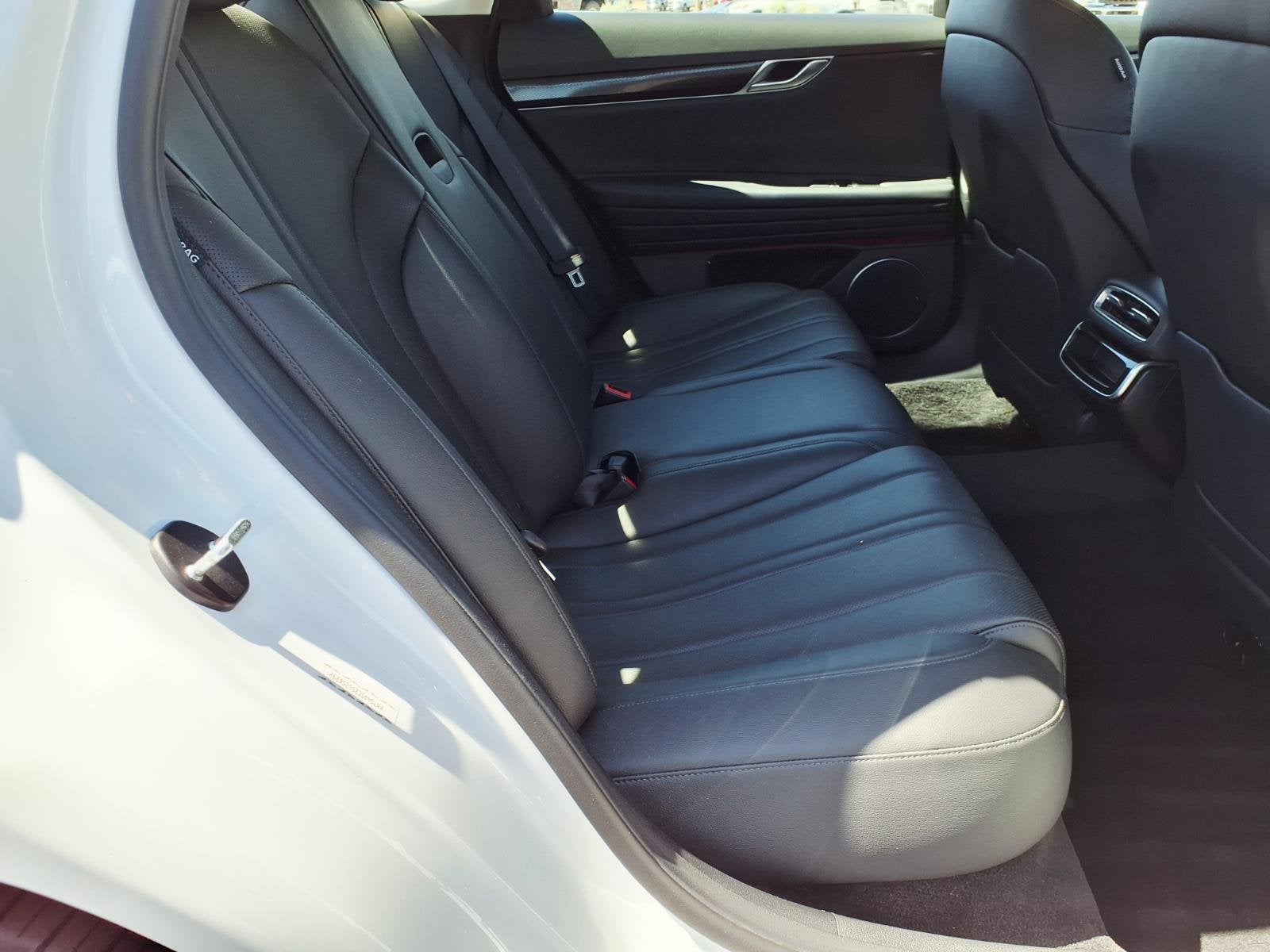 2025 Genesis G80 2.5T