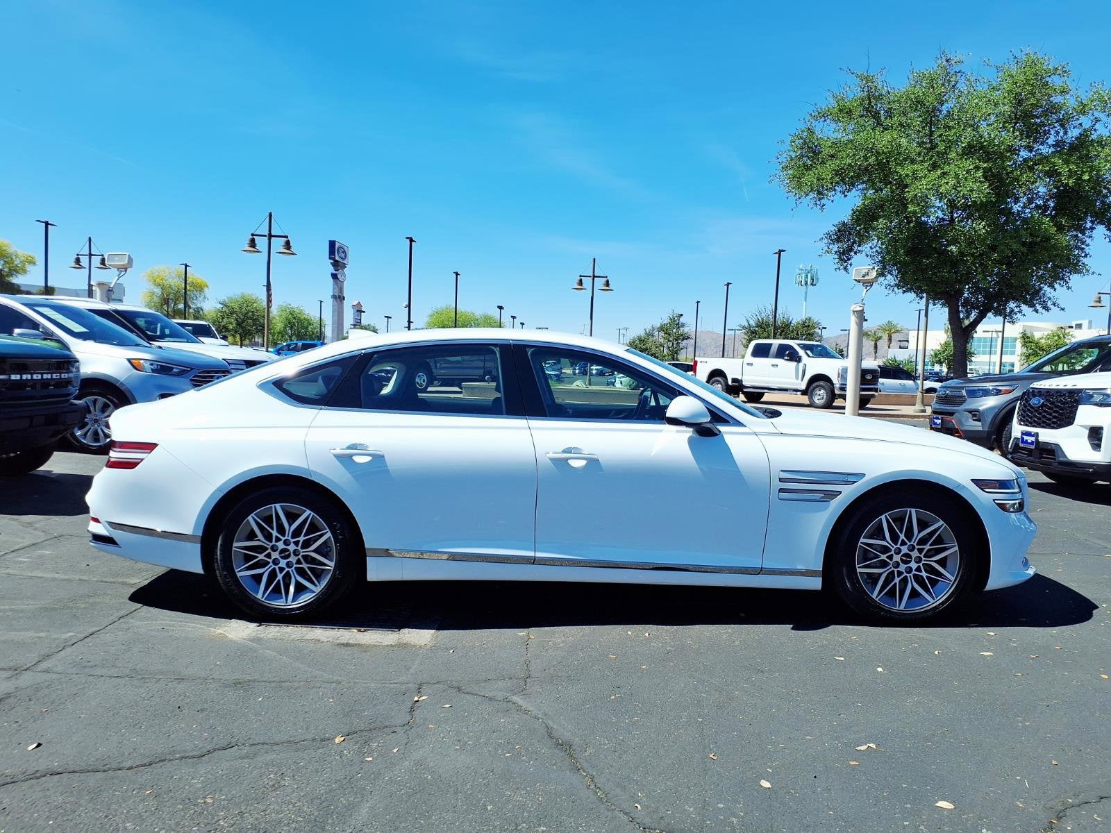 2025 Genesis G80 2.5T