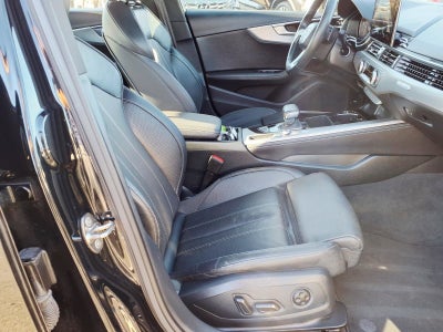 2023 Audi A4 Sedan S line Prestige