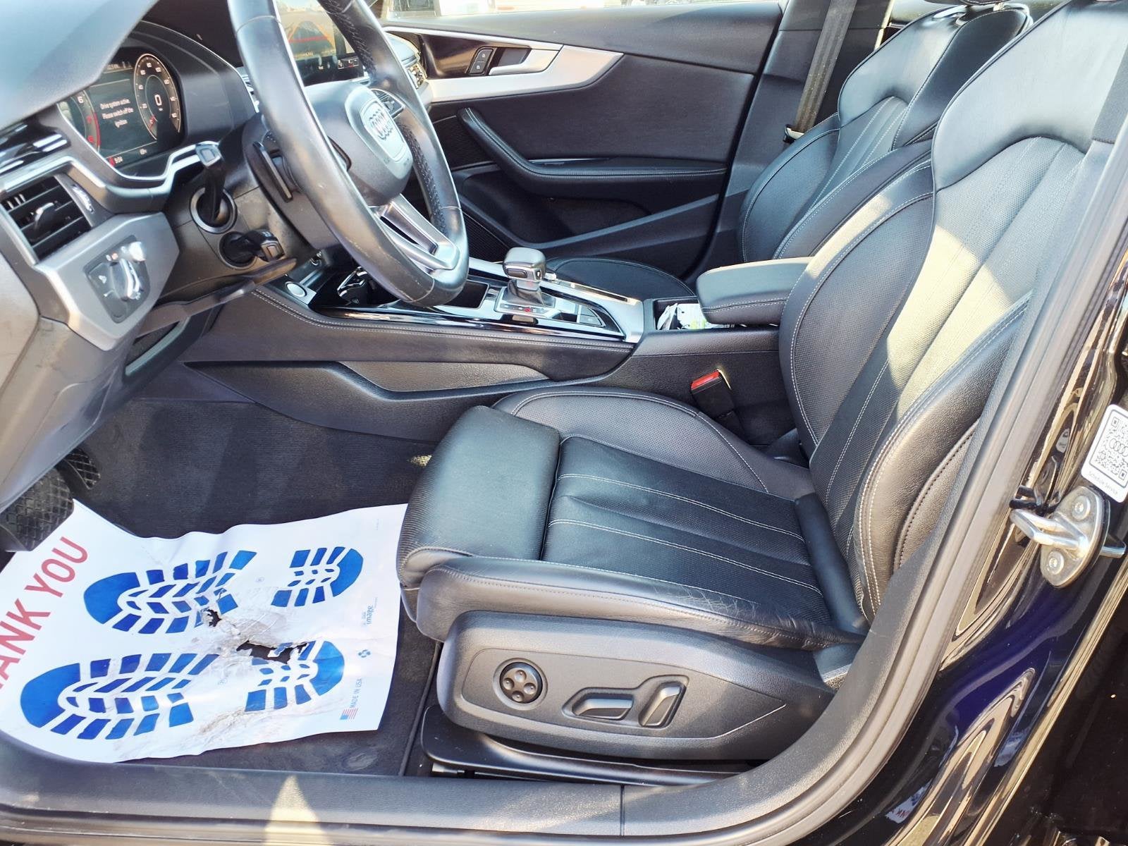 2023 Audi A4 Sedan S line Prestige