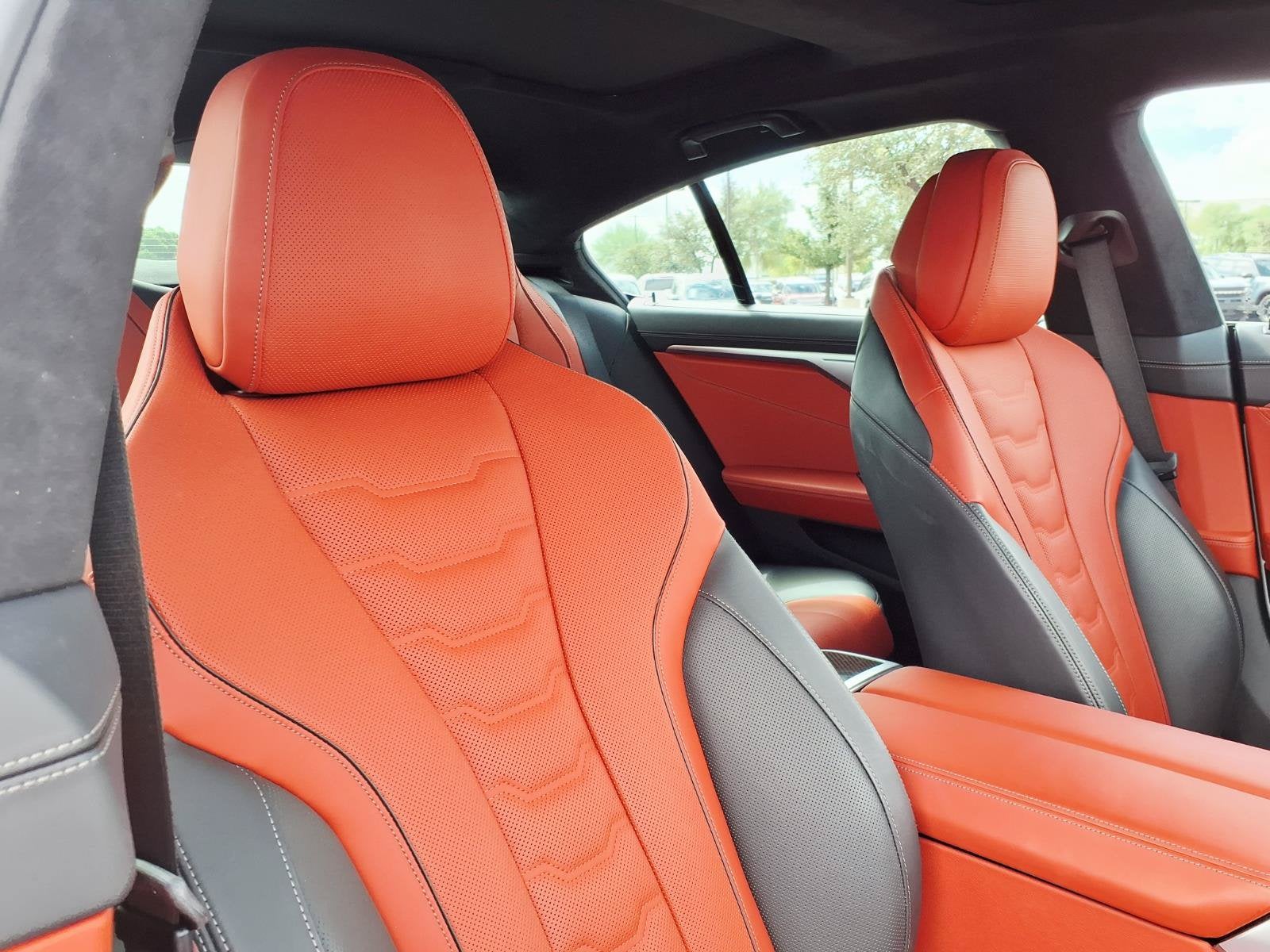 2022 BMW 8 Series M850i
