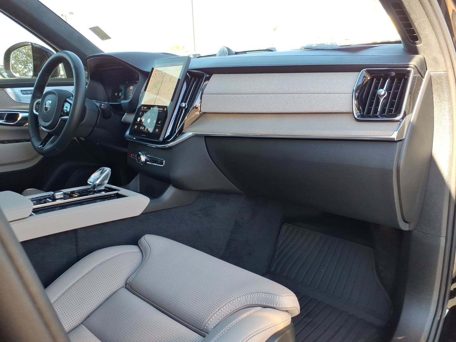 2026 Volvo XC90 Ultra Dark Theme