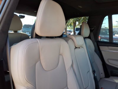 2026 Volvo XC90 Ultra Dark Theme