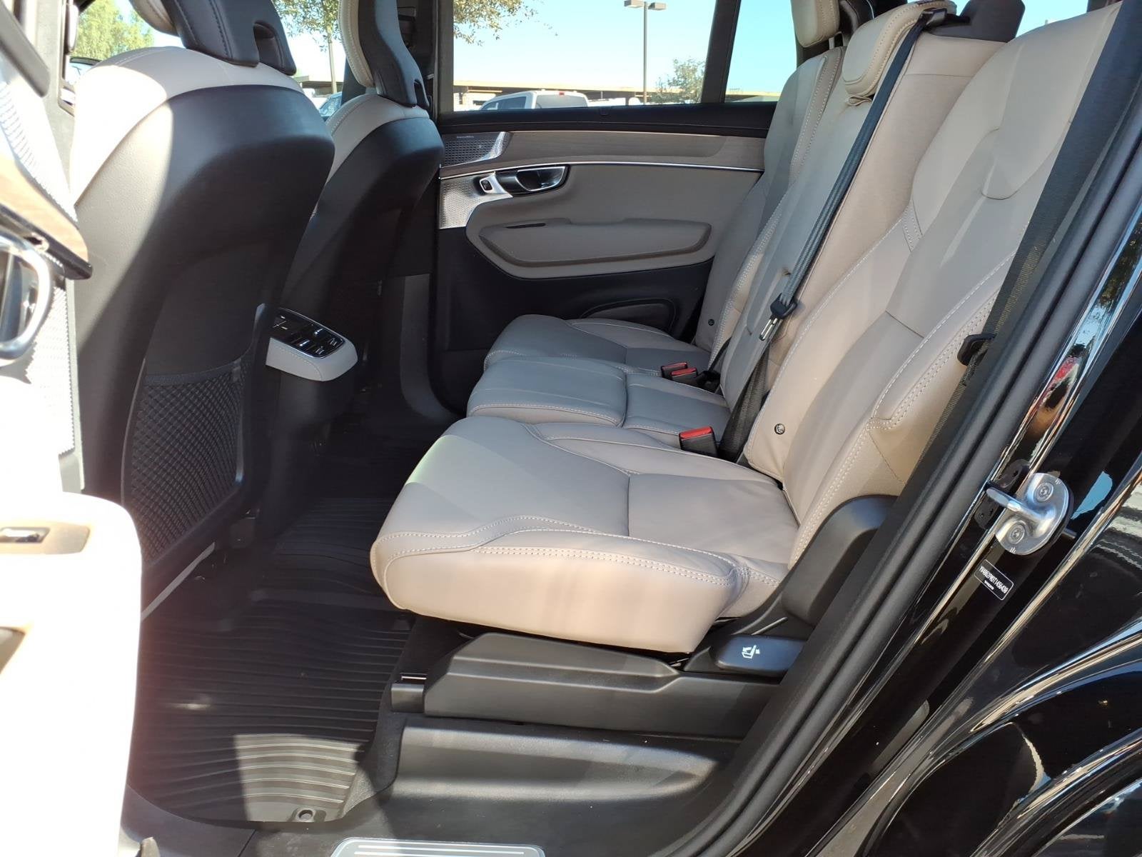 2026 Volvo XC90 Ultra Dark Theme